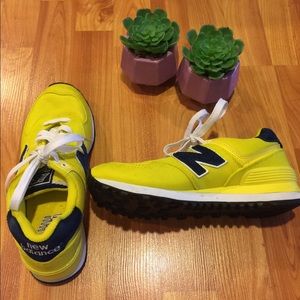 Women’s New Balance 574